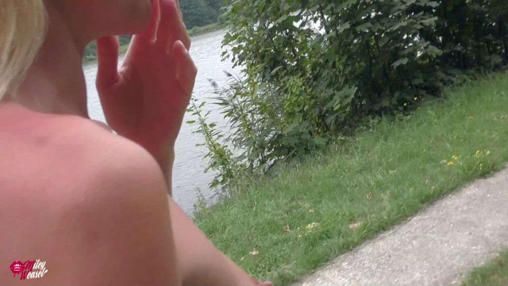 sexy foto nr. 3 von Fremder Kerl fickt mir meinen Arsch...mitten an Kanal !!