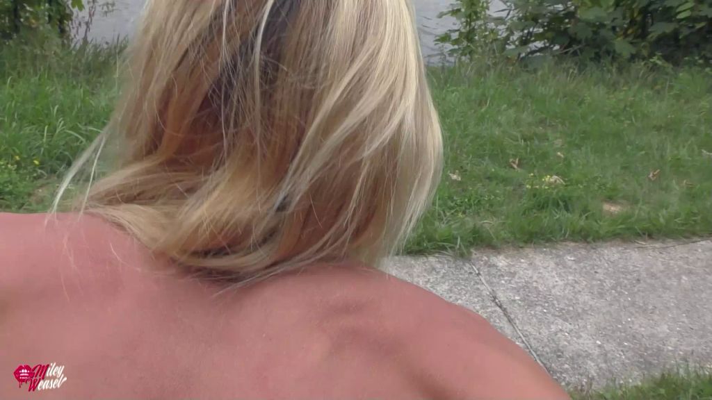 sexy foto nr. 4 von Fremder Kerl fickt mir meinen Arsch...mitten an Kanal !!
