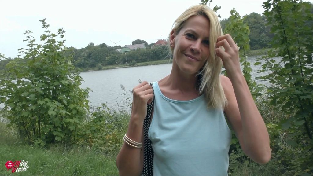 sexy foto nr. 10 von Fremder Kerl fickt mir meinen Arsch...mitten an Kanal !!