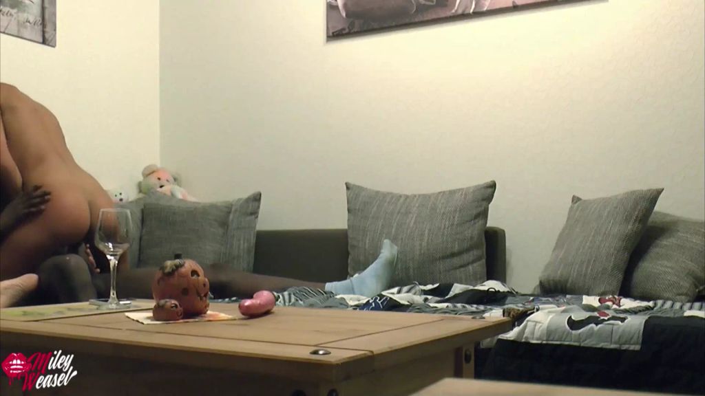 sexy foto nr. 8 von 19 Jähriger BBC besamt mich wieder und wieder !!
