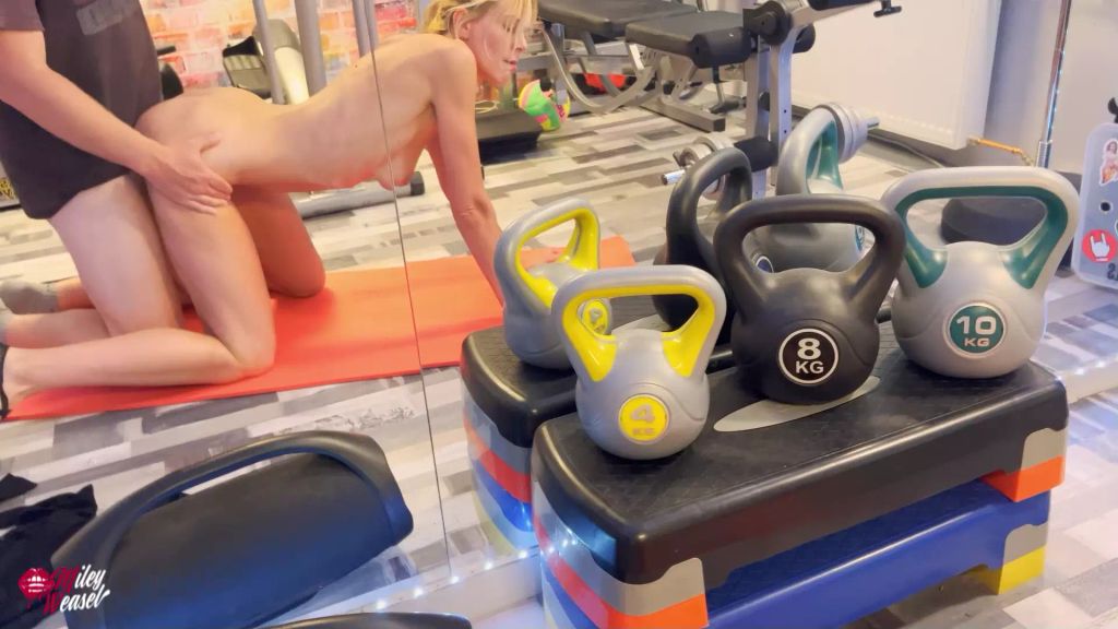 sexy foto nr. 6 von Real Privatesex !! Und jede Menge Sperma !!