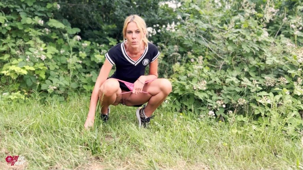 sexy foto nr. 10 von Heimlich beim Wasserlassen beobachtet!!
