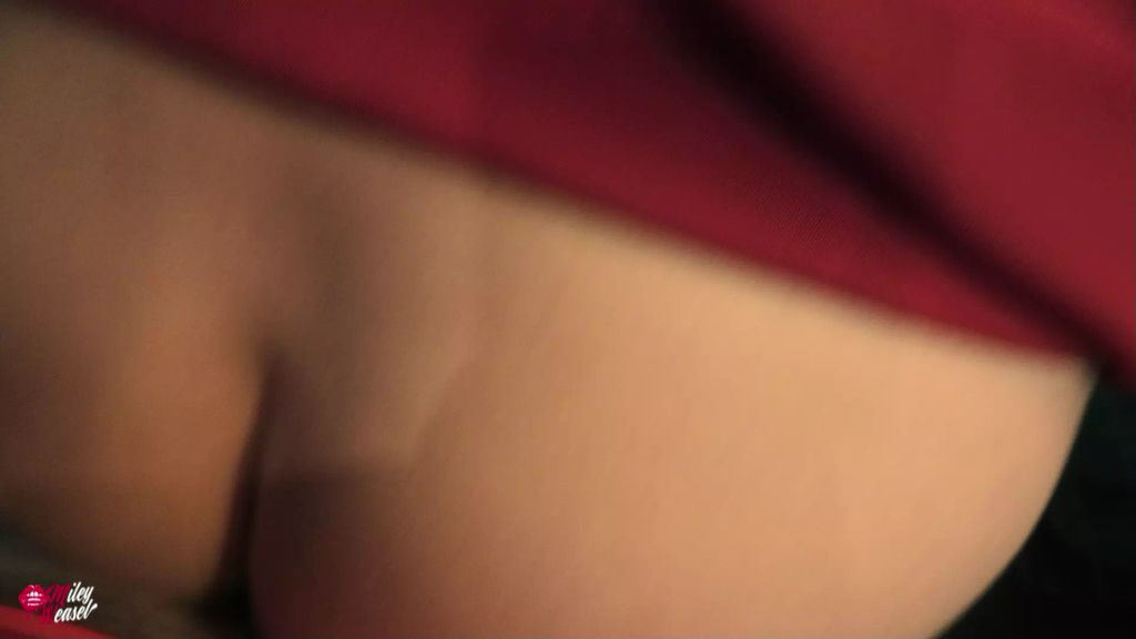 sexy foto nr. 7 von Erwischt ? Schnelle Nummer auf der Firmentoilette!