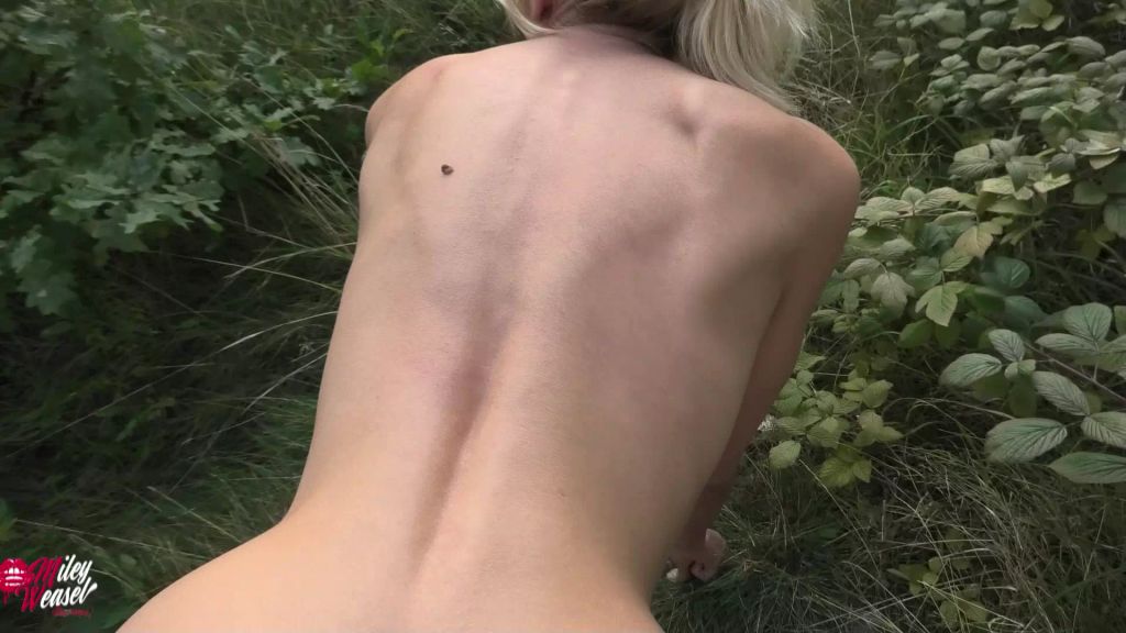 sexy foto nr. 6 von FUCK!! Security erwischt mich mit meiner Freundin!!