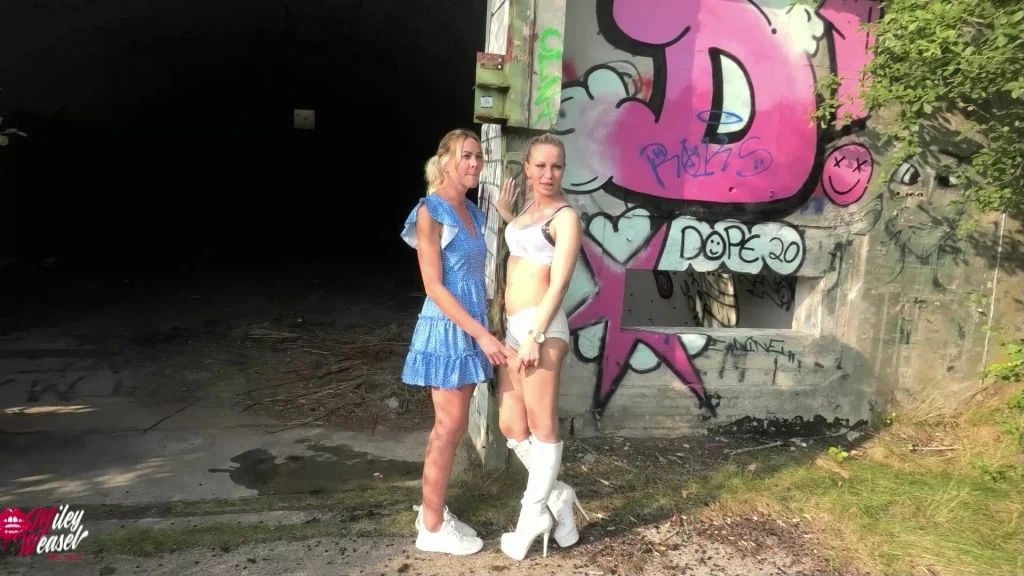 sexy foto nr. 9 von FUCK!! Security erwischt mich mit meiner Freundin!!