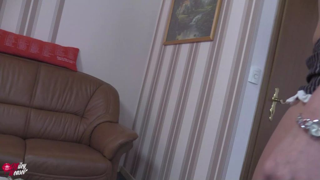 sexy foto nr. 3 von Jobinterview...kann ich so losgehen ?
