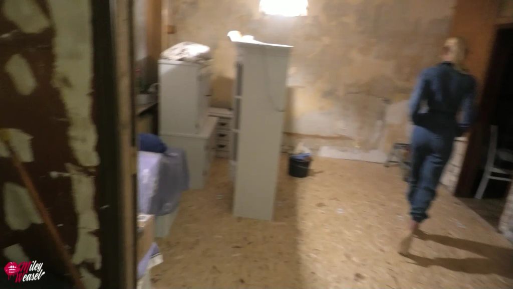sexy foto nr. 1 von WTF!! Handwerker fickt mich auf der Baustelle !!