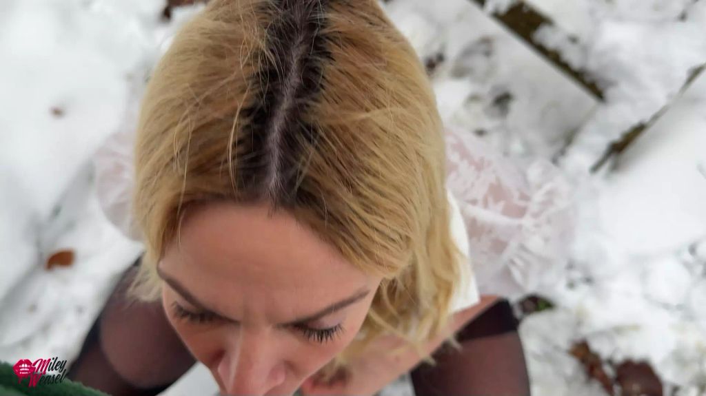 sexy foto nr. 3 von Fuck!! Verlaufen und vom Förster in alle Löcher gefickt !!