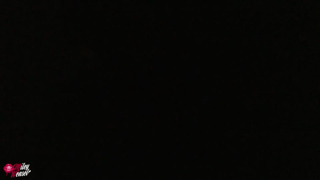 sexy foto nr. 2 von Versaute Rastplatzschlampe...fremder Typ in meinem Arsch !!
