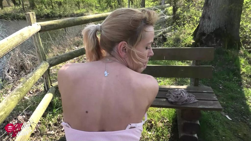 sexy foto nr. 4 von Fremder Typ am See spritzt ALLES rein !!