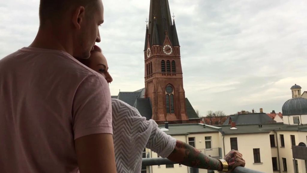 sexy foto nr. 2 von Mit dem Nachbarn fremd gevögelt ... oh je ...