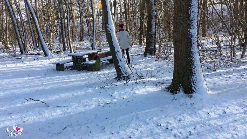 sexy foto nr. 4 von Das ist aber kein Schnee-Engel :D