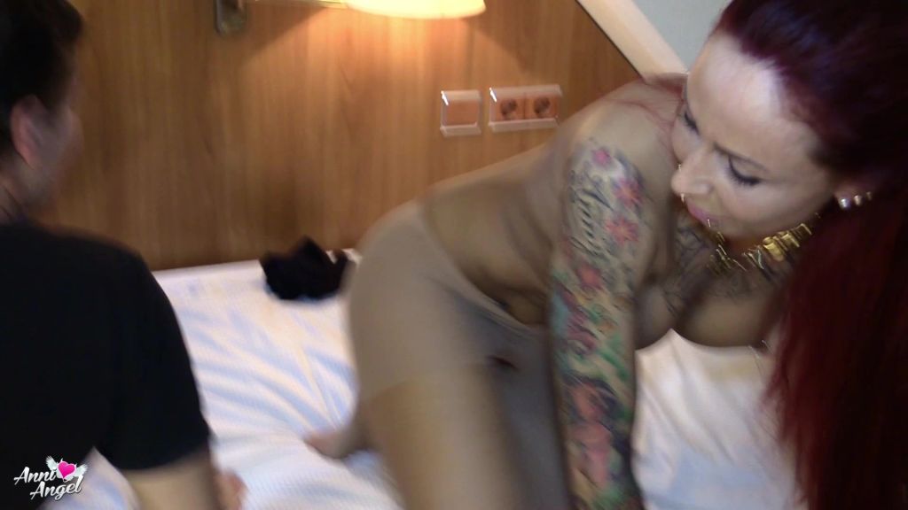 sexy foto nr. 8 von Bestrumpft - Versaut - Vollgewichst !!