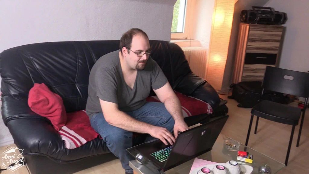 Mitbewohner bestochen mit Sex ?!