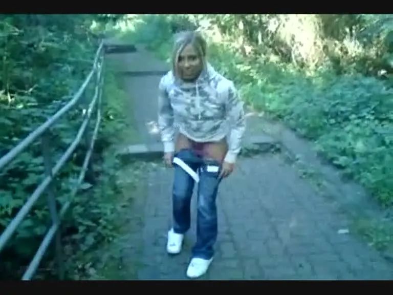 Pipi in den Wald