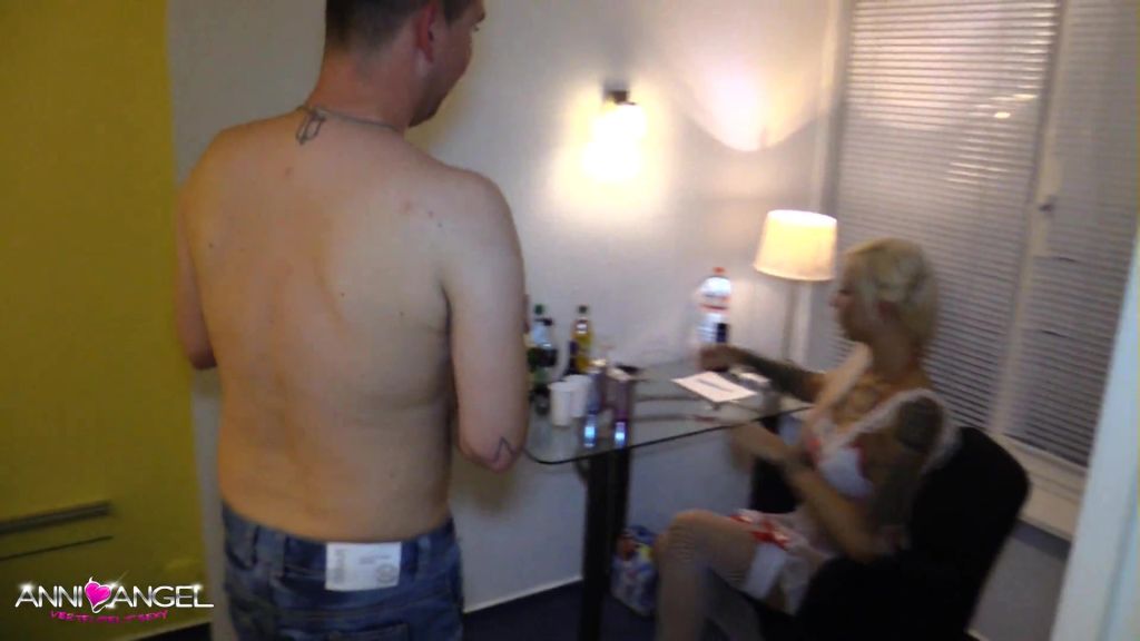 sexy foto nr. 3 von In die Pussy gewichst vom USER !! *CREAMPIE*