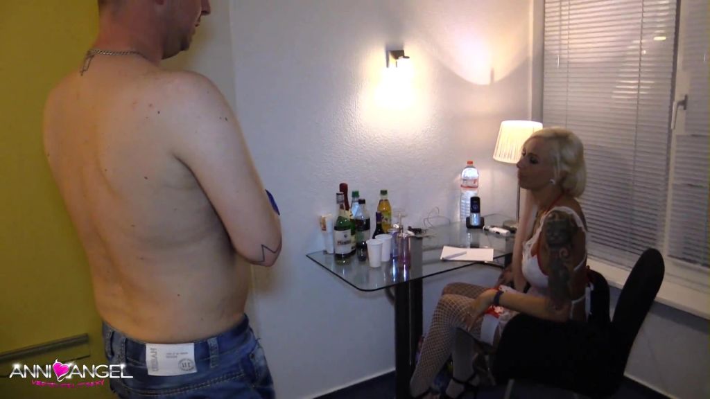 In die Pussy gewichst vom USER !! *CREAMPIE*