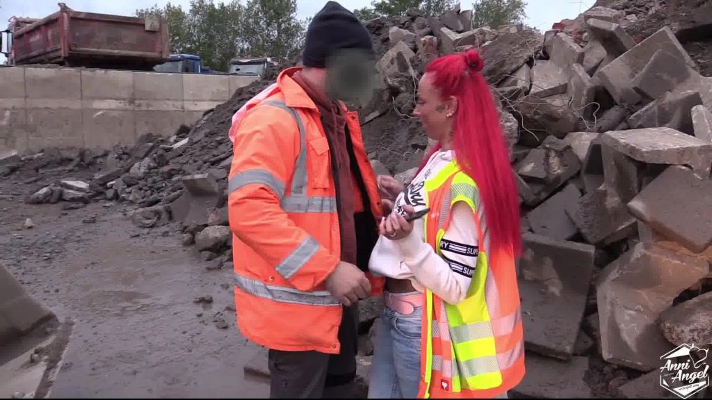 sexy foto nr. 3 von Ficken am Arbeitsplatz ?! DARF man das ??