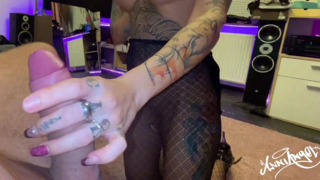 sexy foto nr. 5 von POV : Quarantäne Time ?! Ich will doch nur Ficken !!