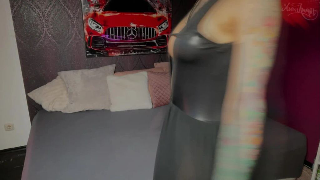sexy foto nr. 1 von Dildo stopft meine Fotze - du willst ihn tief drin !! XXL !!