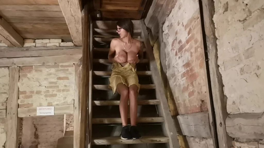 sexy foto nr. 9 von ANGST im Kloster