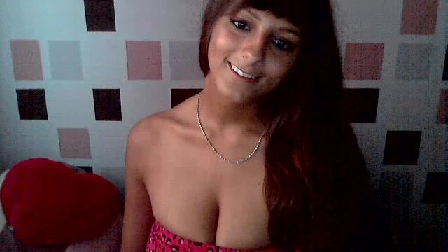 erste Mal finger ich mich vor der Cam