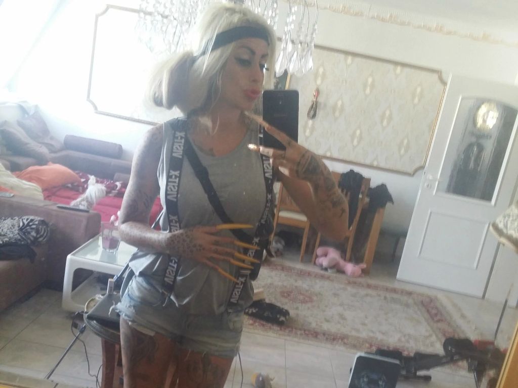 sexy foto nr. 2 von XXMissesPORNOXX