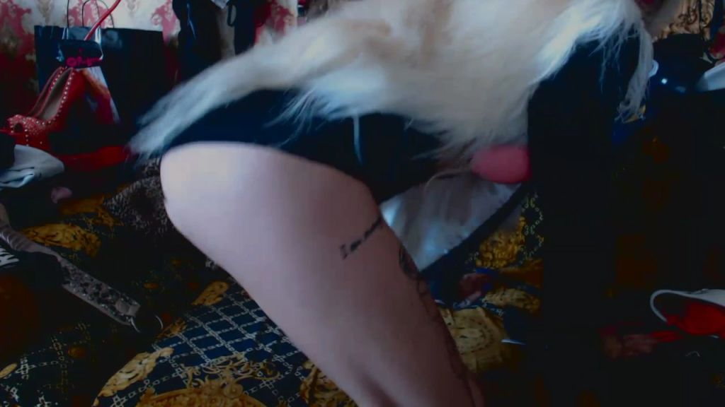 sexy foto nr. 9 von LUXUS fotze in PELZ und LEDER