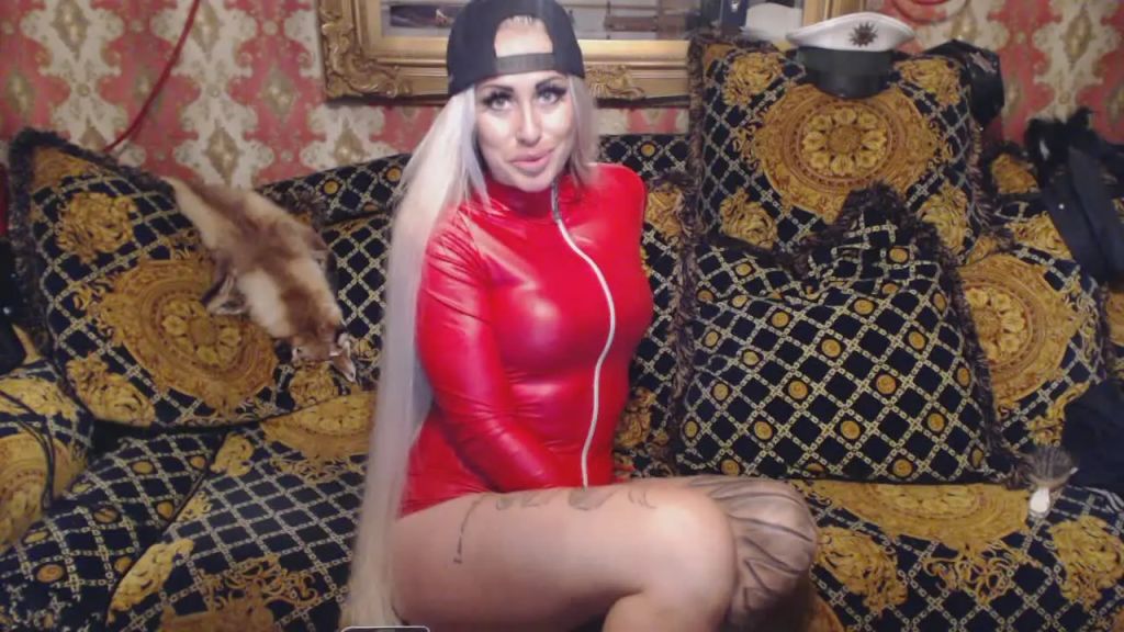 heiße PORNLACKBARBIE