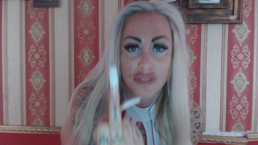 sexy foto nr. 2 von LUXUSHERRIN macht dir einen EINLAUF du HURE!