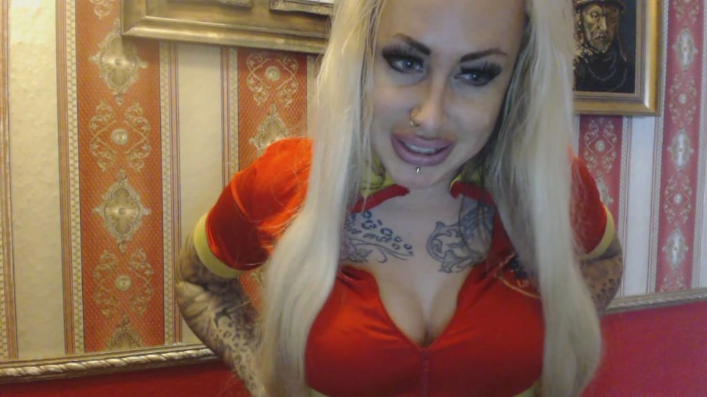 sexy foto nr. 9 von Hast du LUST auf eine Tätoowierte BARBIE?