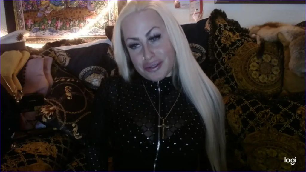 sexy foto nr. 1 von Lack GÖTTIN mit geiler nasser PUSSY!