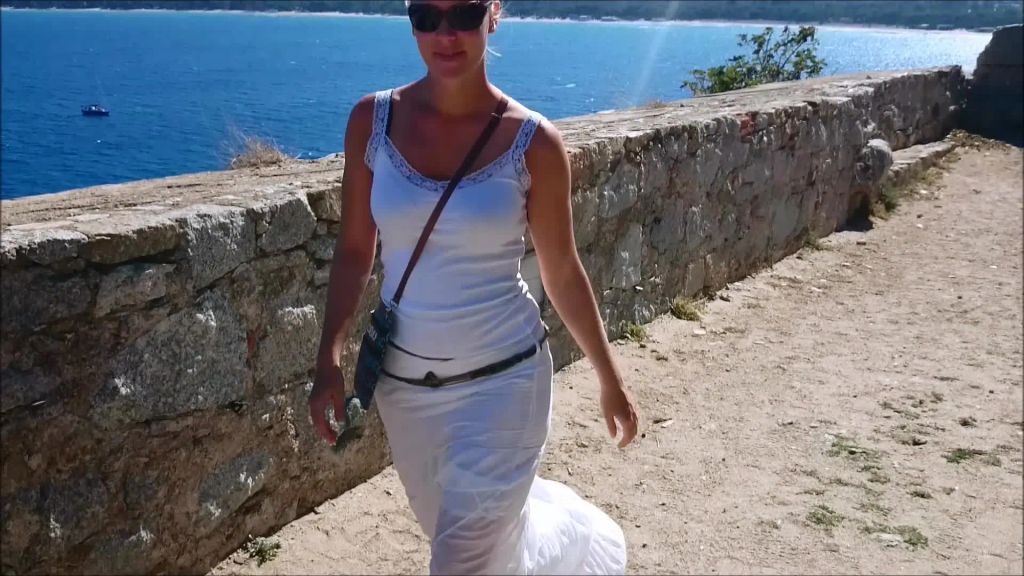 sexy foto nr. 2 von Ich war am Strand und hatte meinen engen blauen Ba