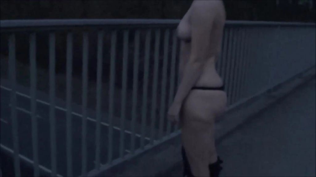 sexy foto nr. 6 von Autobahnbrücken Flashing um 6:00 nach Disco