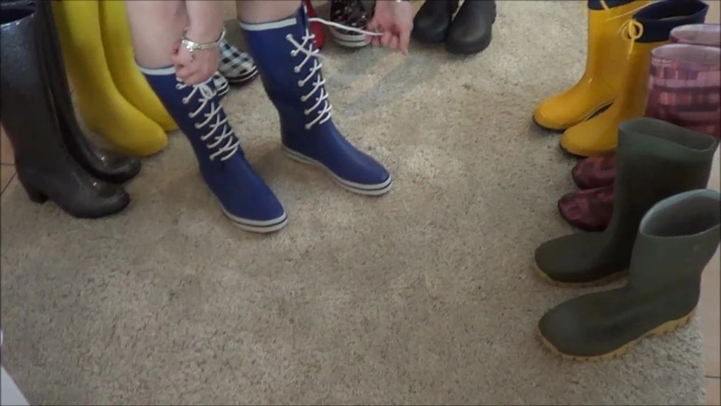 sexy foto nr. 4 von Im Gummistiefel Paradies gefickt