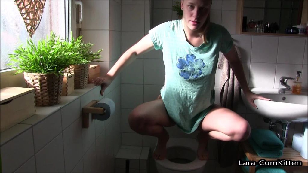 sexy foto nr. 8 von Toilet Cam - Mein ganz privates PISS Tagebuch