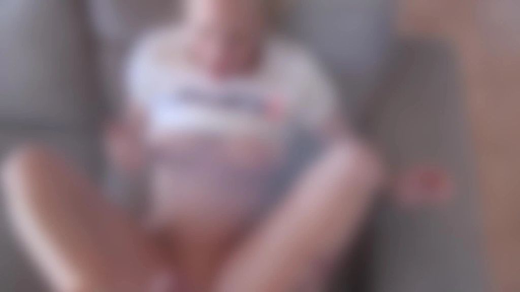 sexy foto nr. 10 von Wahnsinns FOOTJOB - Abgewichst und vollgespritzt