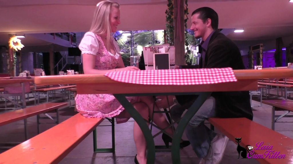 sexy foto nr. 2 von Mein spritziger Oktoberfest Quickie - Flirten, Ficken, Spermafresse