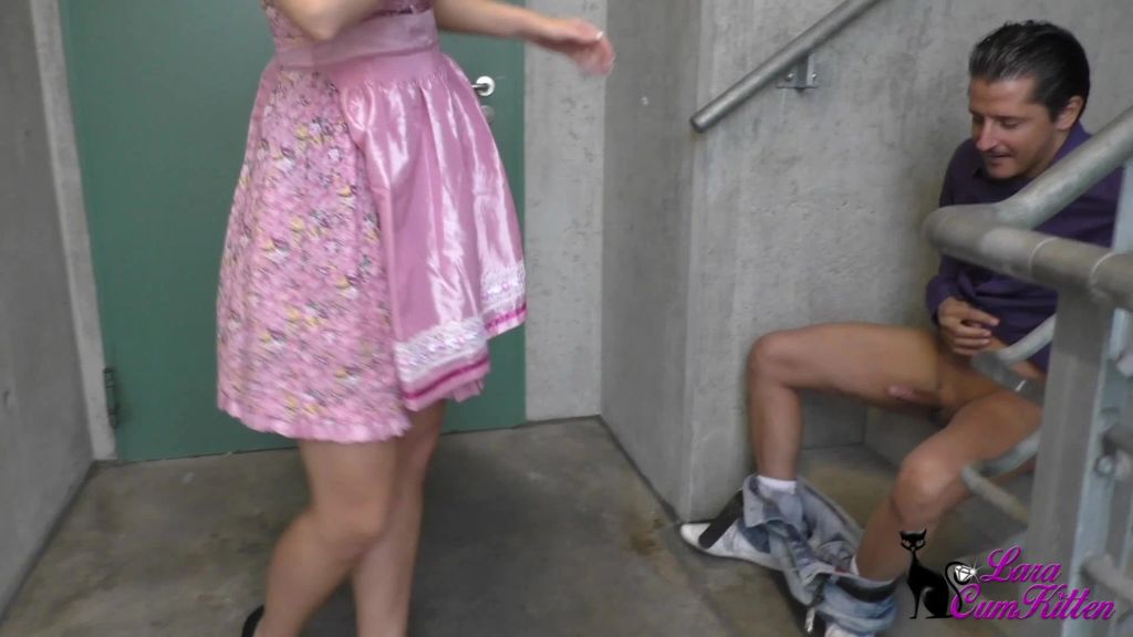 sexy foto nr. 8 von Mein spritziger Oktoberfest Quickie - Flirten, Ficken, Spermafresse