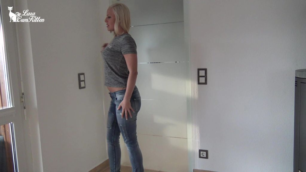 sexy foto nr. 2 von Wahnsinns JEANS PISS - Schauer der Erregung