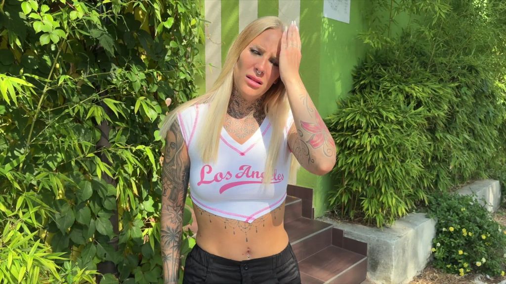 sexy foto nr. 2 von DER PISS DEAL | Toiletten besetzt - LECKST DU MICH SAUBER?