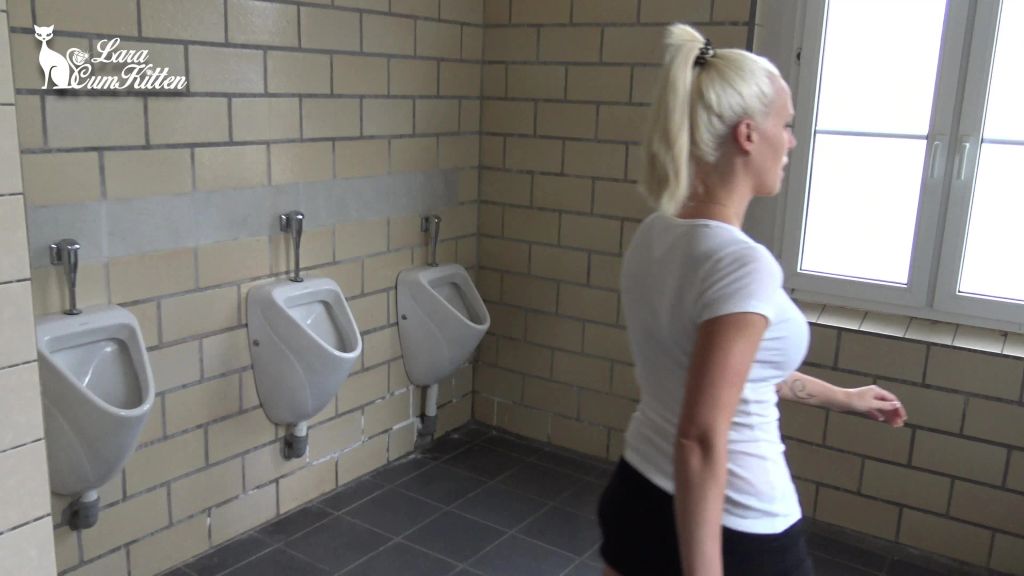 sexy foto nr. 1 von Mein 1. GLORY HOLE | Dirty Blowjob bis die Sahne kommt