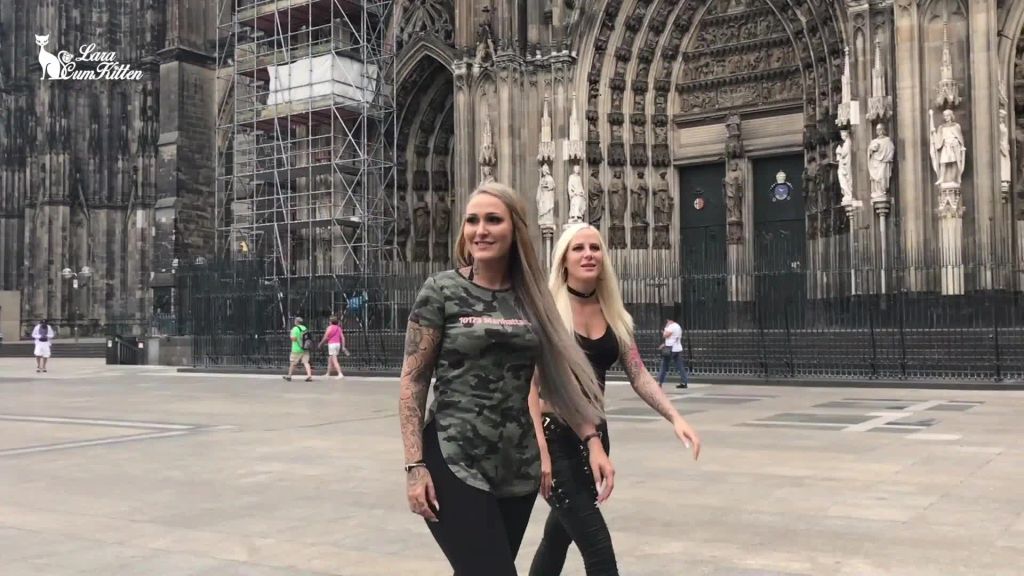 sexy foto nr. 1 von Dreister PUBLIC PISS am Kölner Dom | unter Videoüberwachung