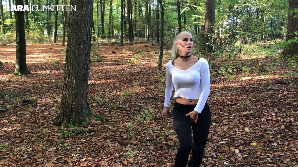 sexy foto nr. 1 von DOGGY PISS | Goldener Oktober - Goldene Champagnerdusche