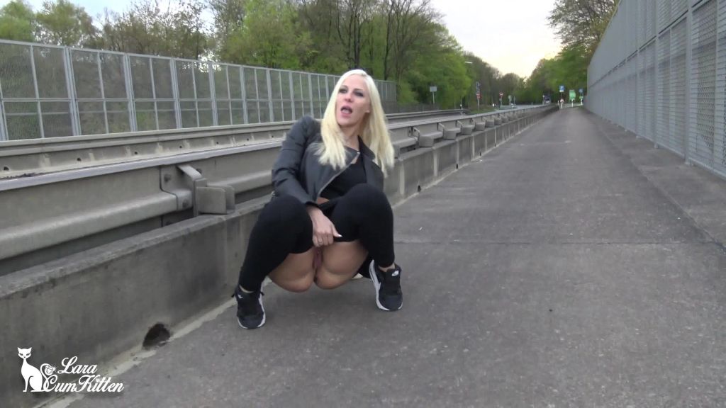 sexy foto nr. 8 von BEST OF PISS 2017 | Natursekt Action pur