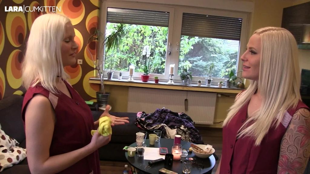 sexy foto nr. 2 von KITTEL oder KITZLER | Doppeldildo Putzschlampen ficken sich