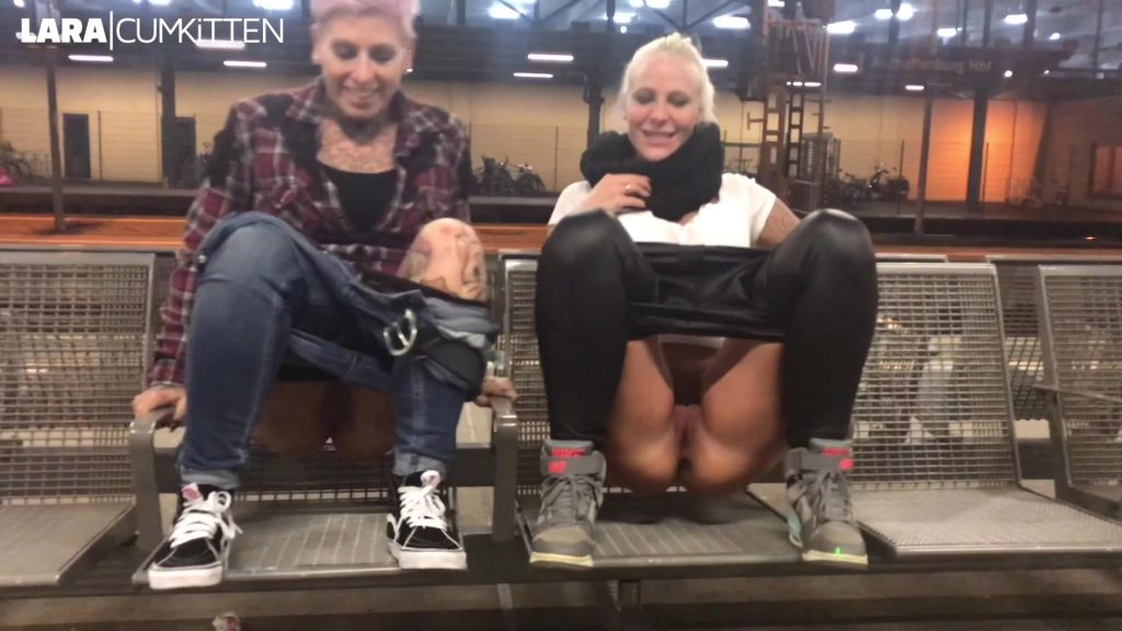 sexy foto nr. 4 von PUBLIC PISS im Hauptbahnhof | Natursekt Quelle am Bahnsteig