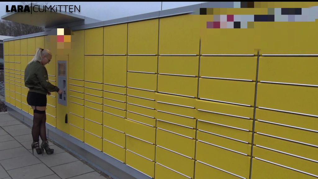 sexy foto nr. 1 von Straps Date an der FUCKSTATION | Notgeile Schlampe zerfickt
