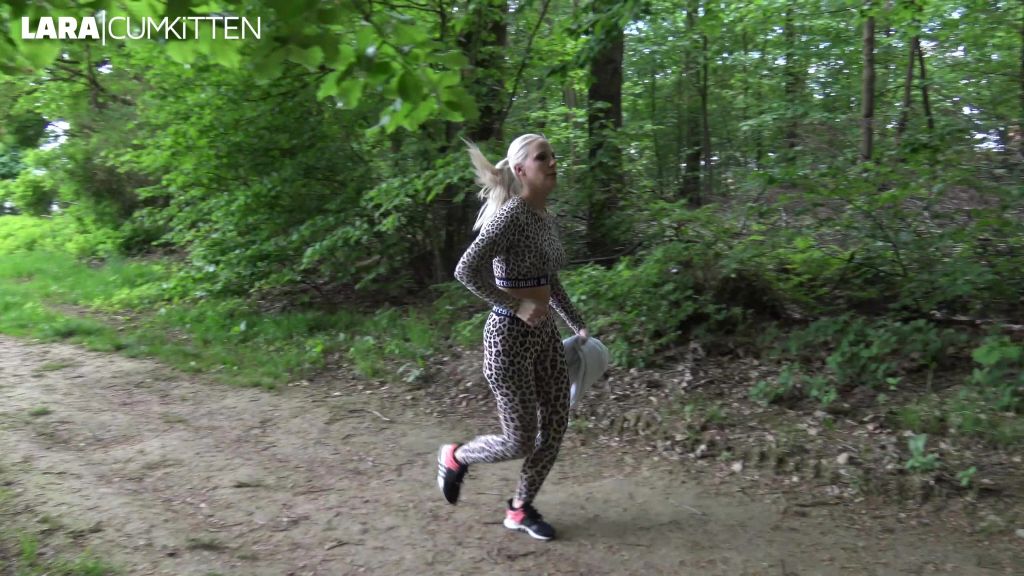 sexy foto nr. 1 von Mein geilster Outdoor FICK | Spanner zerfickt mich im Wald
