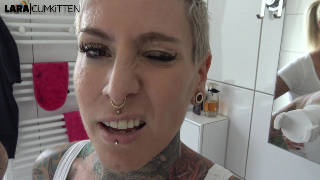 sexy foto nr. 2 von PISS Orkanflut | Habe ich jemals SOO heftig gepisst...?
